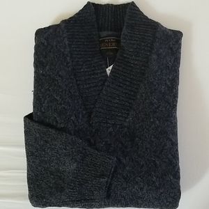 Men's Wool Blend V-Neck Sweater